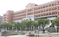 長栄大学