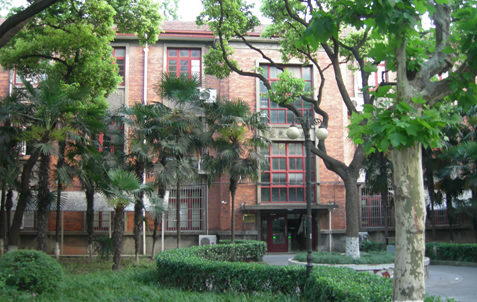 東華大学